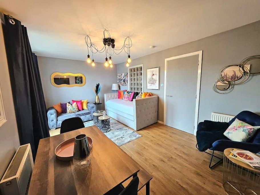 4 Separate Beds, Sleeps 6, Beautiful 2 Bed Apt Leilighet Edinburgh Eksteriør bilde