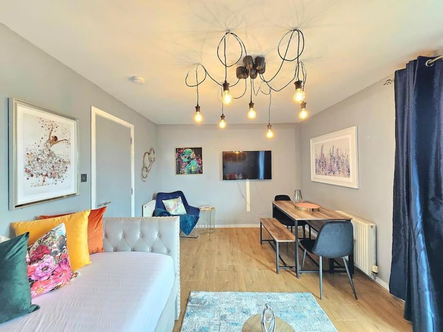 4 Separate Beds, Sleeps 6, Beautiful 2 Bed Apt Leilighet Edinburgh Eksteriør bilde